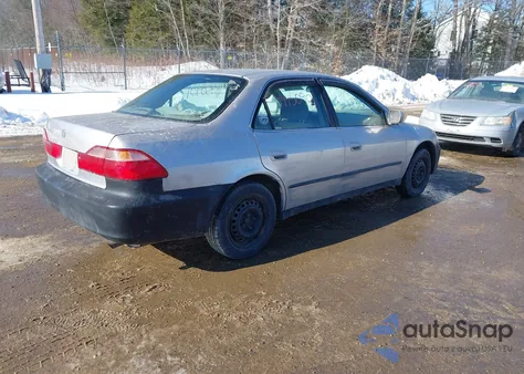 1999 Honda Accord Lx из США, поврежденный, VIN 1HGCG6652XA067509